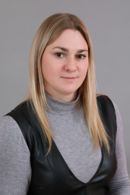 Воспитатель первой категории Примерова Лилия Владимировна